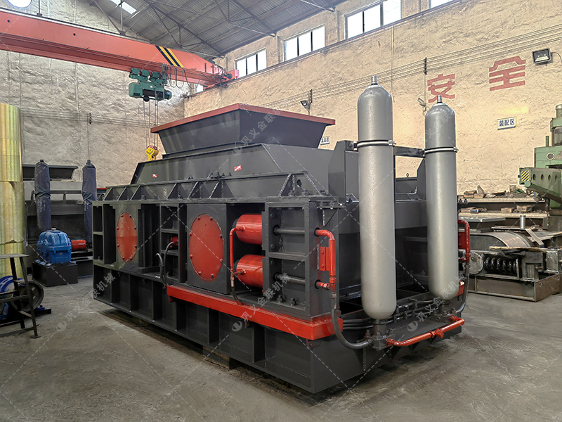 2PG1500x800直連式液壓對輥破碎機發往新疆