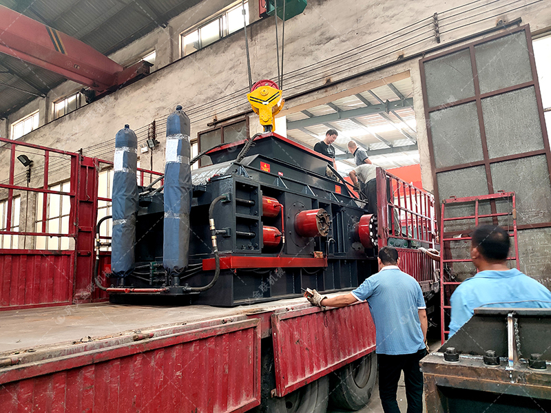 如何通過液壓對(duì)輥破碎機(jī)實(shí)現(xiàn)石英石的2mm準(zhǔn)確破碎? 如何通過液壓對(duì)輥破碎機(jī)實(shí)現(xiàn)石英石的2mm準(zhǔn)確破碎?