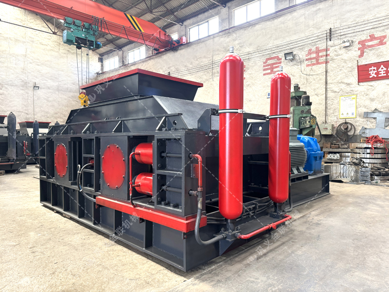 機(jī)制砂品質(zhì)參差不齊？液壓對(duì)輥制砂機(jī)如何實(shí)現(xiàn)高品質(zhì)細(xì)砂生產(chǎn)？