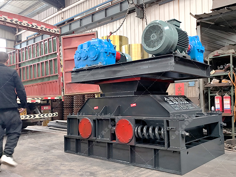 傳統(tǒng)破碎機(jī)處理廢渣總 “水土不服”？為何雙齒輥機(jī)型能輕松勝任？